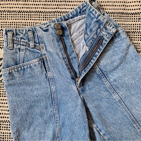 Vintage Nuovo High Waisted Tapered Jeans size 3 (waist 23.75") - Picture 7 of 8